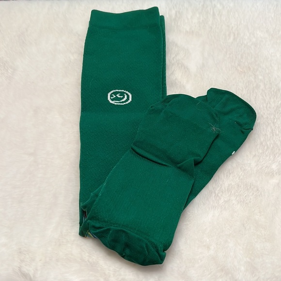 Crazy compression st paddy day socks / rainbows - Picture 2 of 2